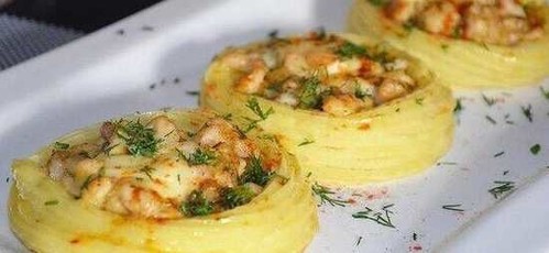 Картофельные гнёзда с курицей