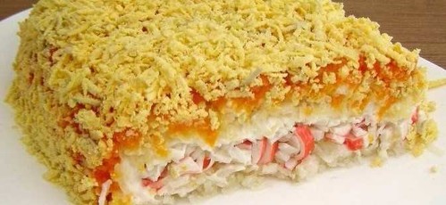 Крабовый слоеный салат
